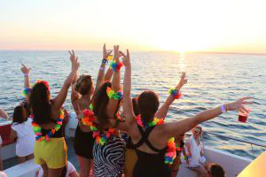 Meilleures fêtes en bateau Algarve - Belize Boat Party