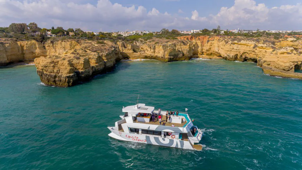 catamaran espirito oceanico sailing caves and coastline boat tour experience by algarexperience