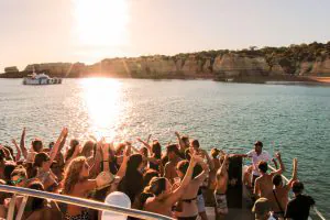 Festa no Barco Algarve - Albufeira - Dança - Belize Boat Party