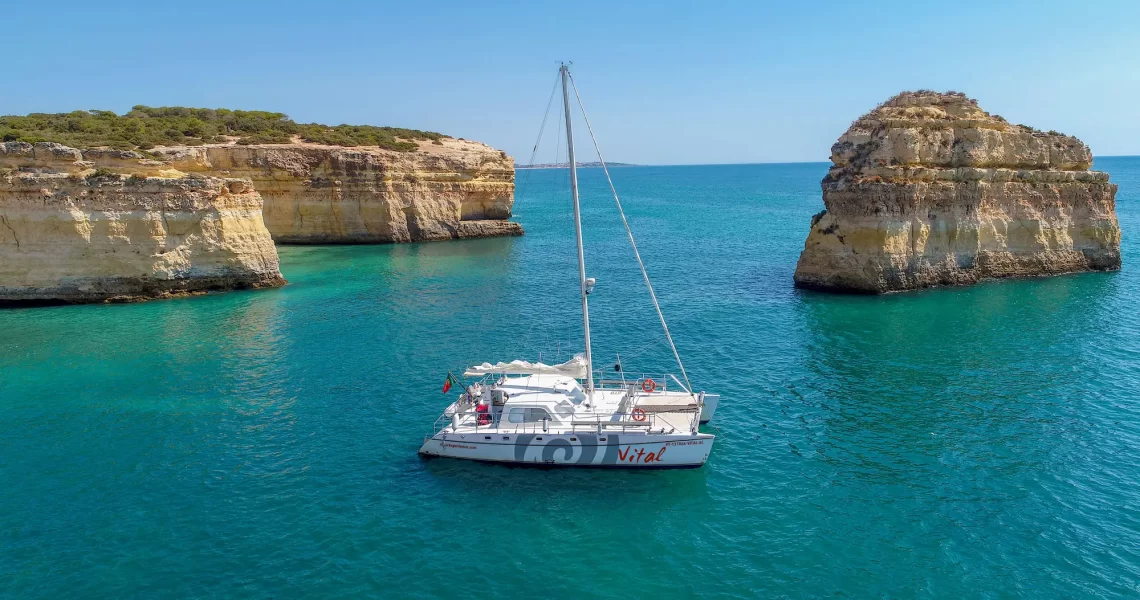 catamaran-vital-algarexperience-vilamoura-boat-experiences